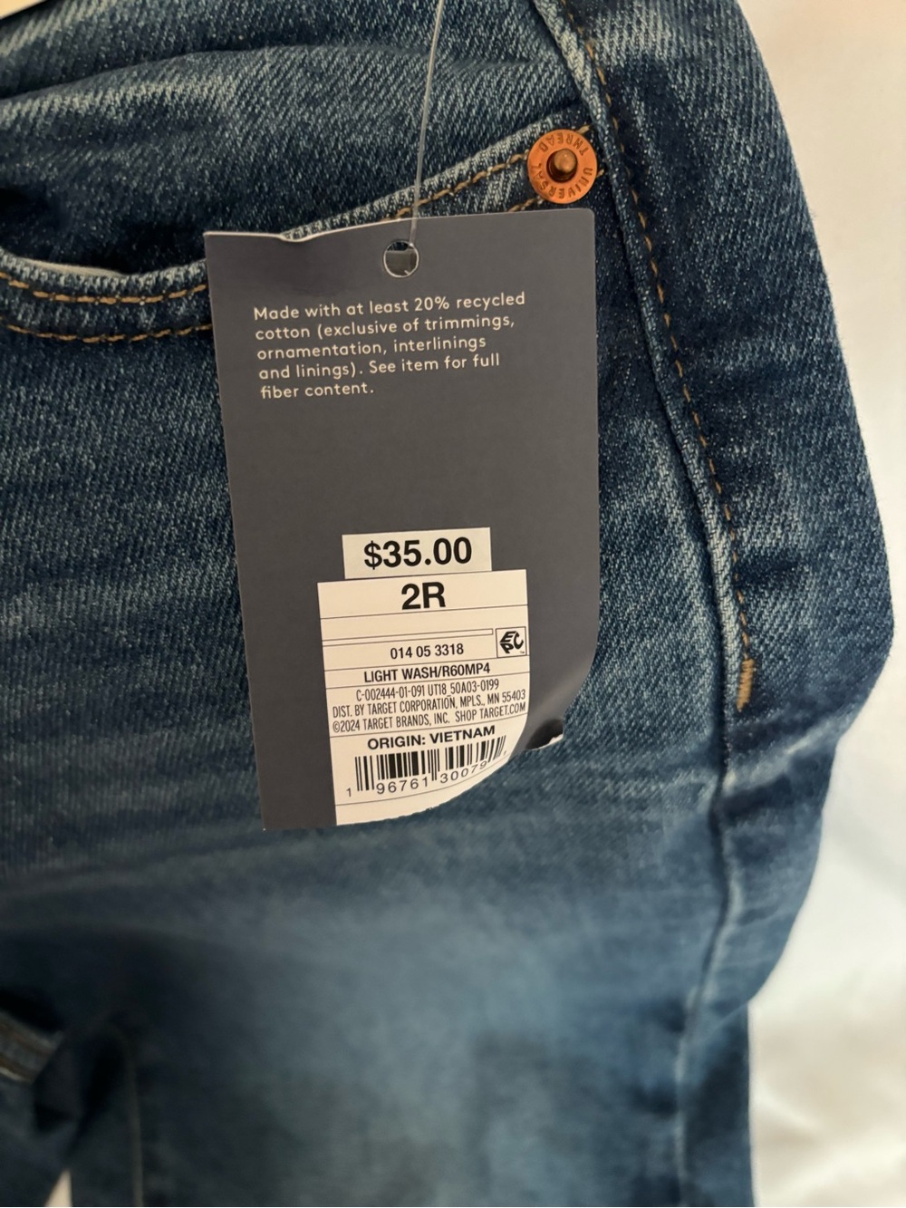 Universal Thread Women's Slim Jeans in Medium Blue Wash - Picture 7 of 7